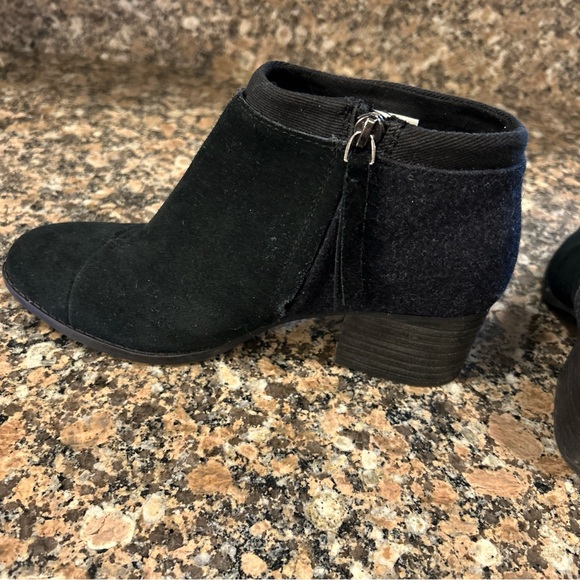 Toms Boots Womens 6.5 Loren Ankle Booties Black Leather Side Zip Block 10014150 - Picture 12 of 16